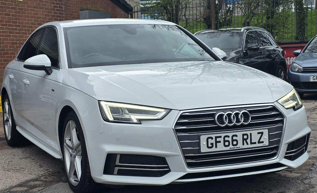 Audi A4 2.0 Tdi Ultra S Line Saloon Euro White