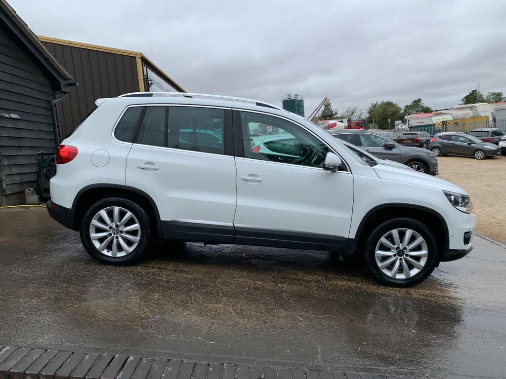 Volkswagen Tiguan Tdi Bluemotion Tech Match 4Wd Euro 5 Ss YW64FHK White #6