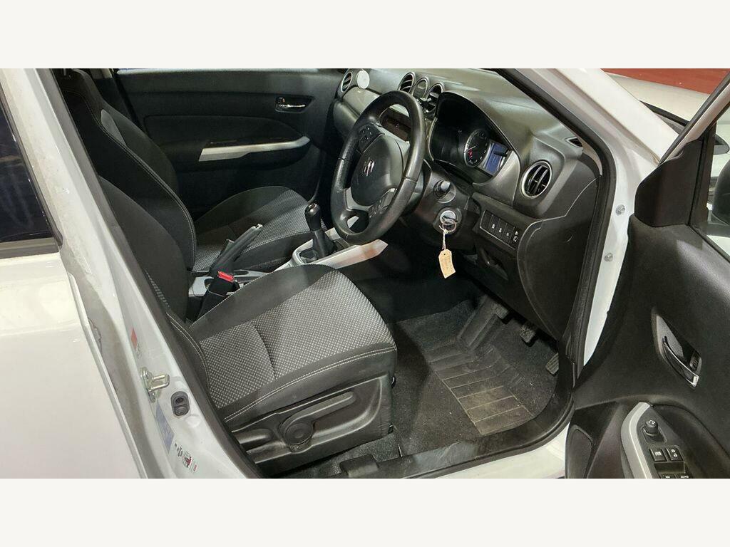 Suzuki Vitara 1.6 Sz-t Suv Euro 6 S S 120 P White #9