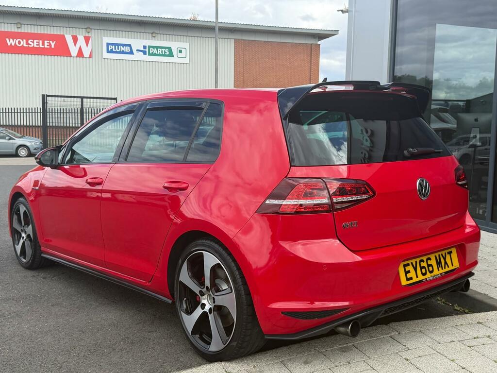 Volkswagen Golf 1.4 Tsi 150 R-line Edition Dsg White #4