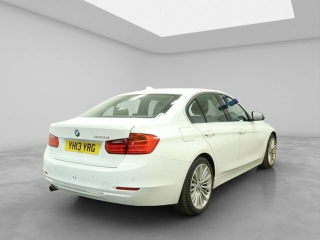 BMW 3 Series 2013 2.0 320D Luxury Saloon Euro YH13YRG White #4