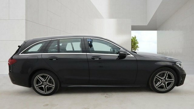 Mercedes-Benz C Class 2019 2.0 C300 Amg Line Estate G-tronic Black #5