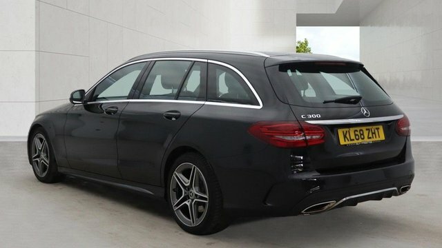 Mercedes-Benz C Class 2019 2.0 C300 Amg Line Estate G-tronic Black #3