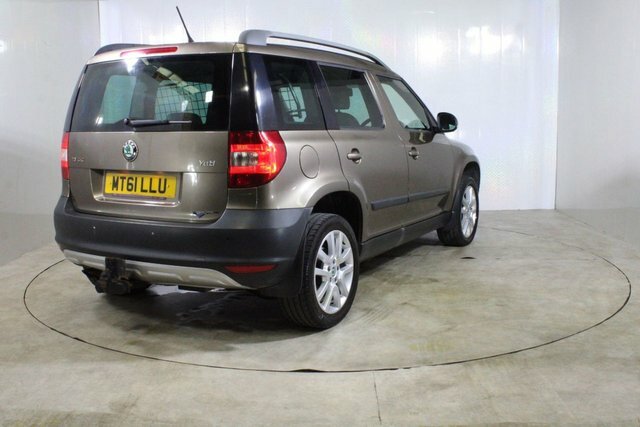 Skoda Yeti Tdi Urban U259 Silver #15