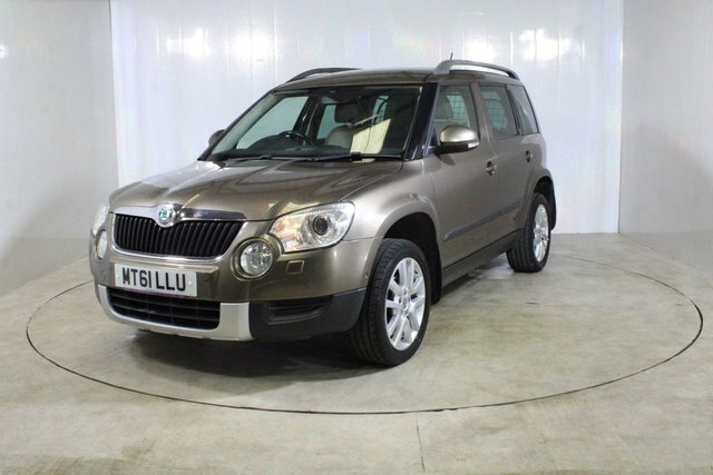 Skoda Yeti 2012 2.0 Tdi Elegance Suv Dsg 4Wd Euro Brown #5