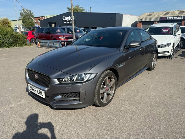 Jaguar XE 2.0 R-sport Meridian Sound Red #8
