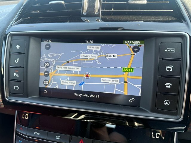 Jaguar XE 2.0 R-sport Meridian Sound Red #17