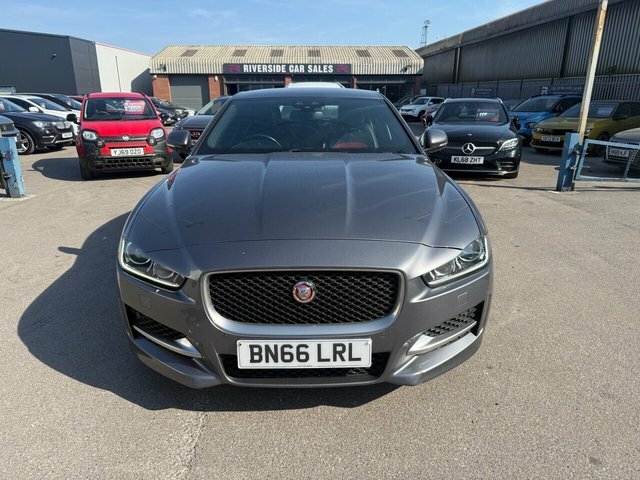 Jaguar XE 2.0 R-sport Meridian Sound Red #9