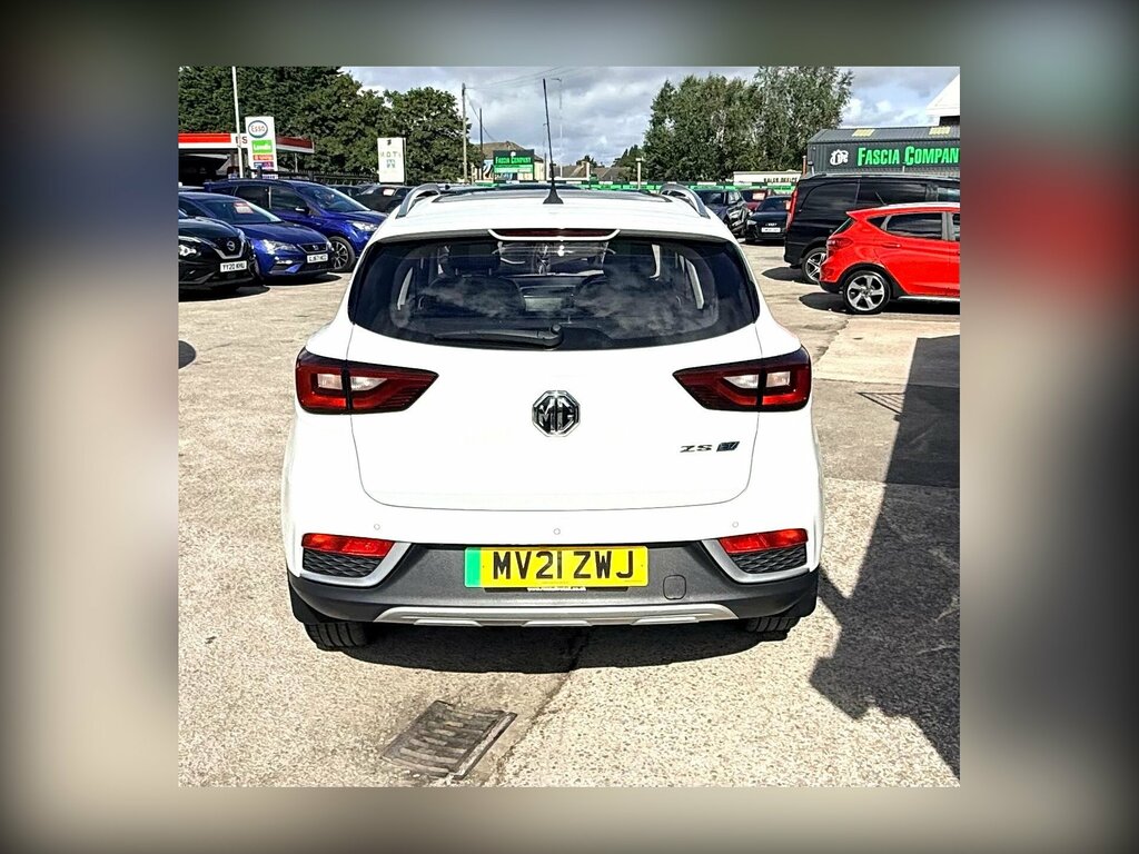 MG ZS 44.5Kwh Exclusive White #5