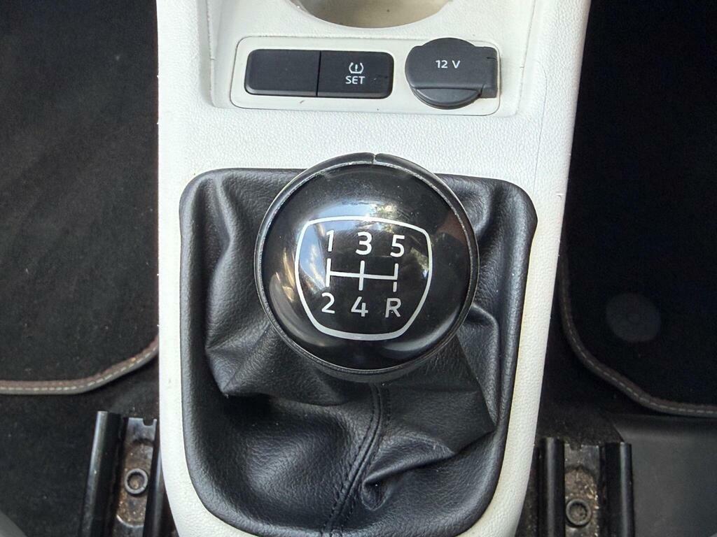 Volkswagen Up Hatchback 1.0 Move Up Euro 6 201616 Silver #12