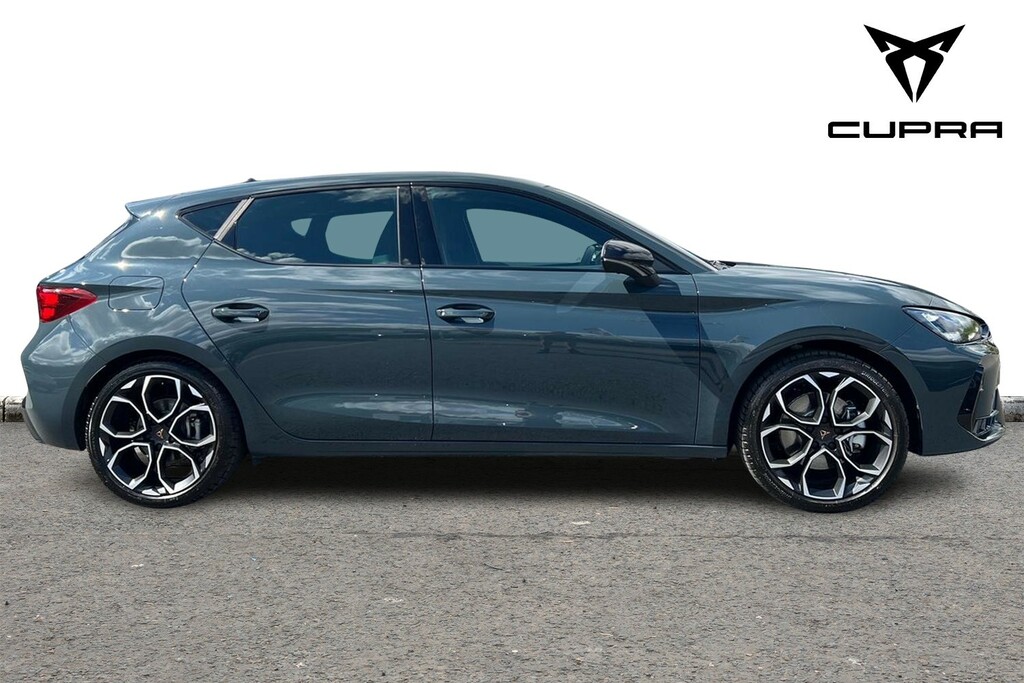 Cupra Leon 1.5 Ehybrid 204 V2 Dsg YY26UGS Blue #4