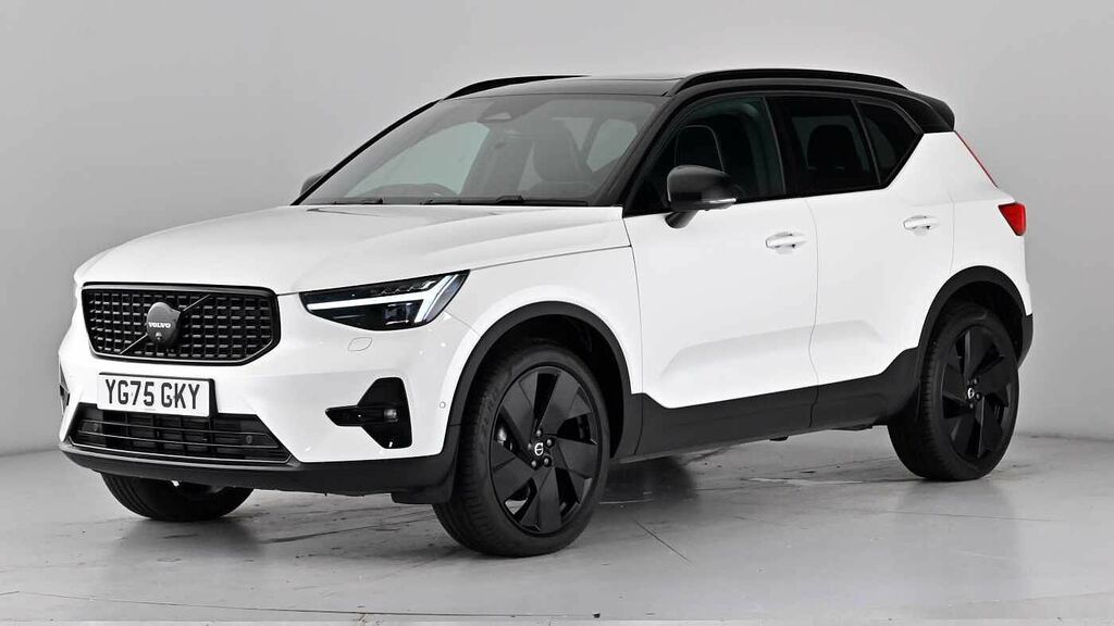 Volvo XC40 Black Edition Ultra, B4 Mild Hybrid, YG75GKY White #4