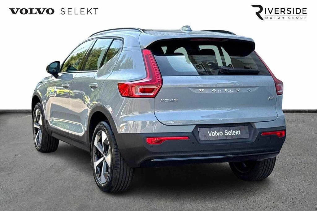 Volvo XC40 Plus, B3 Mild Hybrid, Dark Delivery Mileag YW26DWP Grey #6