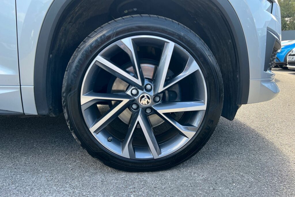 Skoda Kodiaq 1.5 Tsi Act Sportline Dsg Euro 6 Ss 7 Seat DP23HLE Silver #5