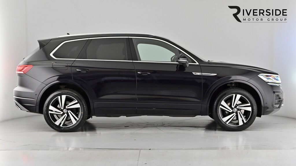 Volkswagen Touareg 3.0 Tdi V6 R-line Tech Tiptronic 4Motion Euro 6 S VK19RNU Black #5