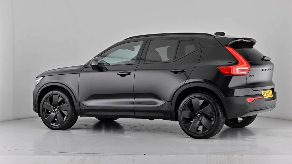 Volvo XC40 Plus, B3 Mild Hybrid, Dark Blue #57