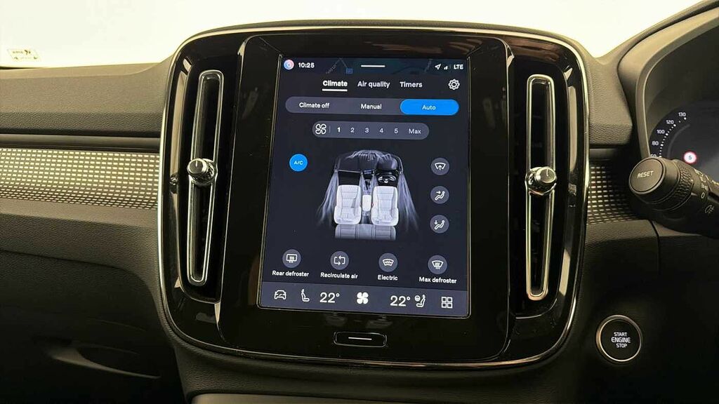 Volvo XC40 Plus, B3 Mild Hybrid, Dark Blue #21