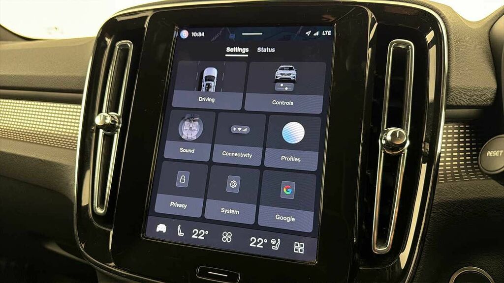 Volvo XC40 Plus, B3 Mild Hybrid, Dark Blue #38