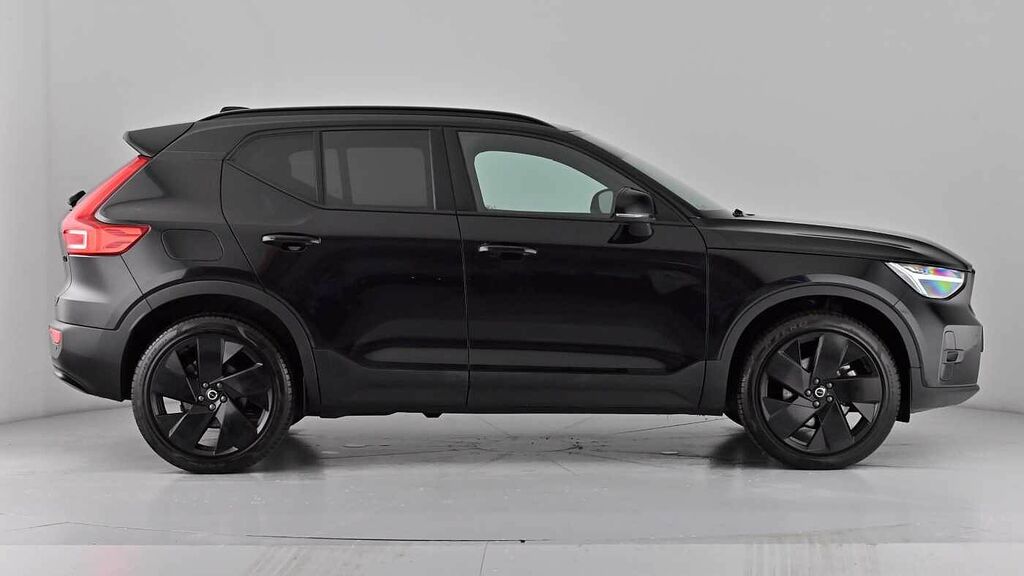 Volvo XC40 Black Edition Plus B4 Mild Hybrid 20 Alloys Heate Black #4