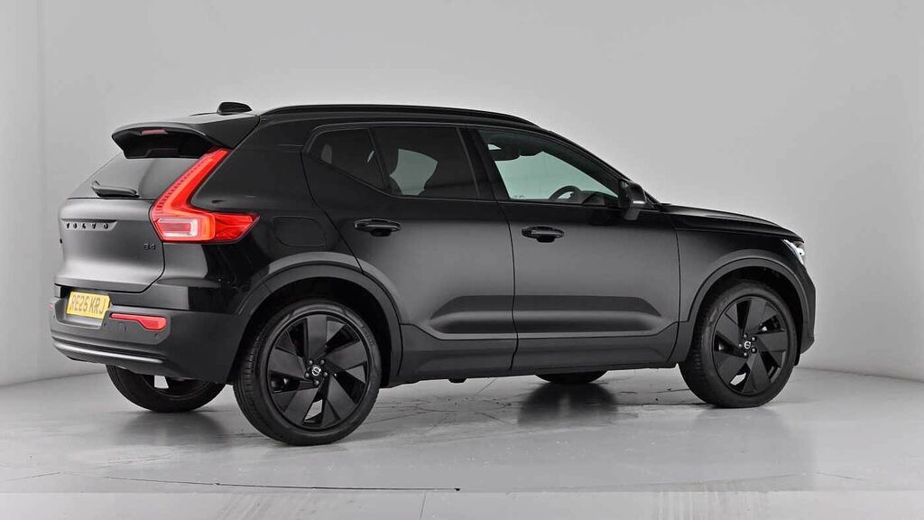 Volvo XC40 Plus, B3 Mild Hybrid, Dark Blue #69