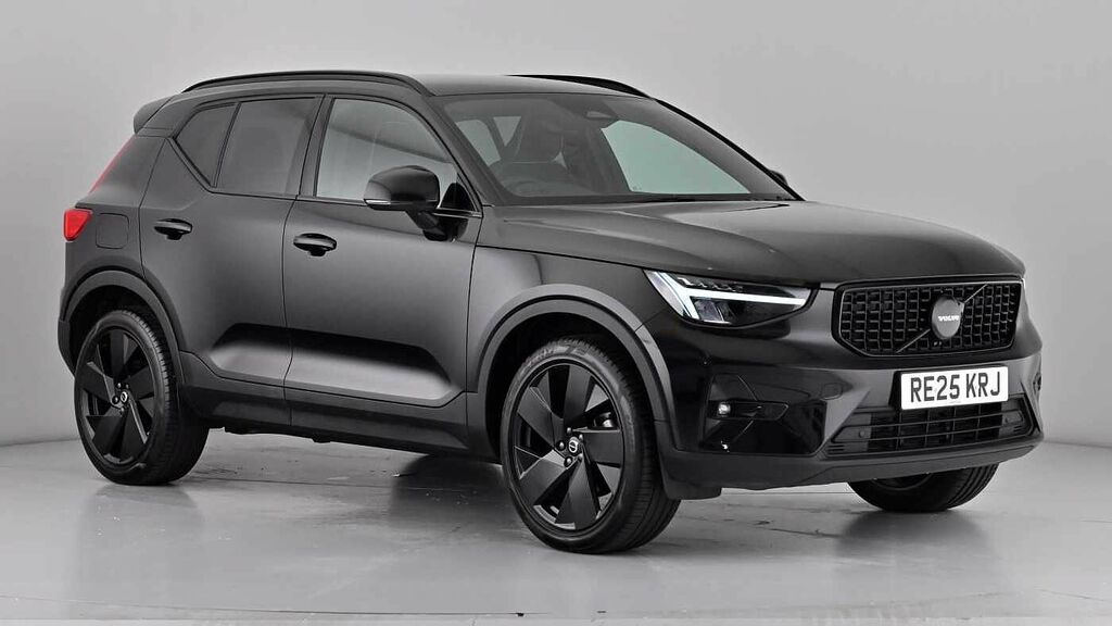 Volvo XC40 Black Edition Plus B4 Mild Hybrid 20 Alloys Heate Black