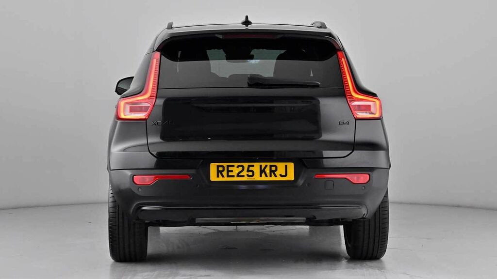 Volvo XC40 Black Edition Plus B4 Mild Hybrid 20 Alloys Heate Black #6
