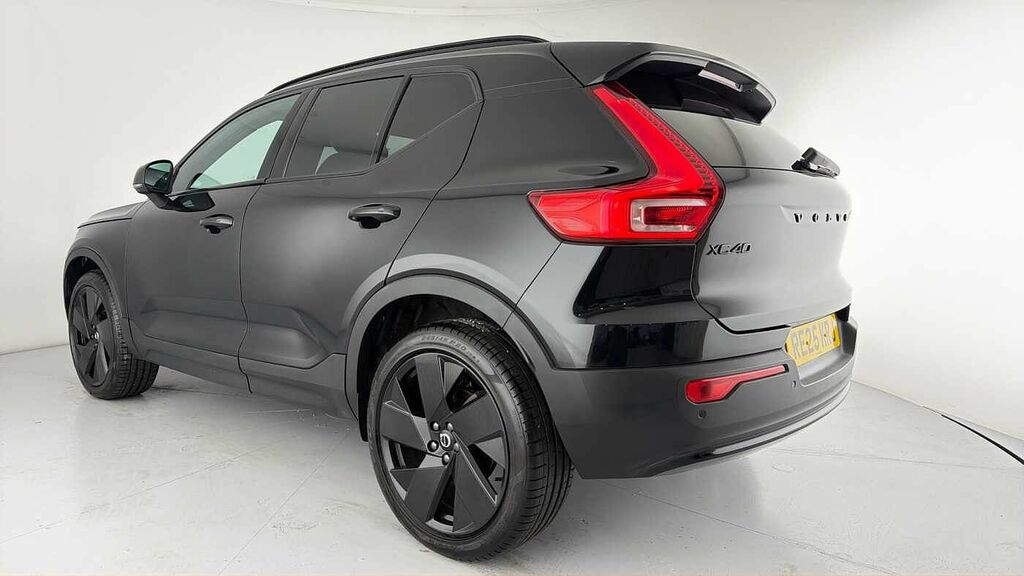 Volvo XC40 Plus, B3 Mild Hybrid, Dark Blue #31