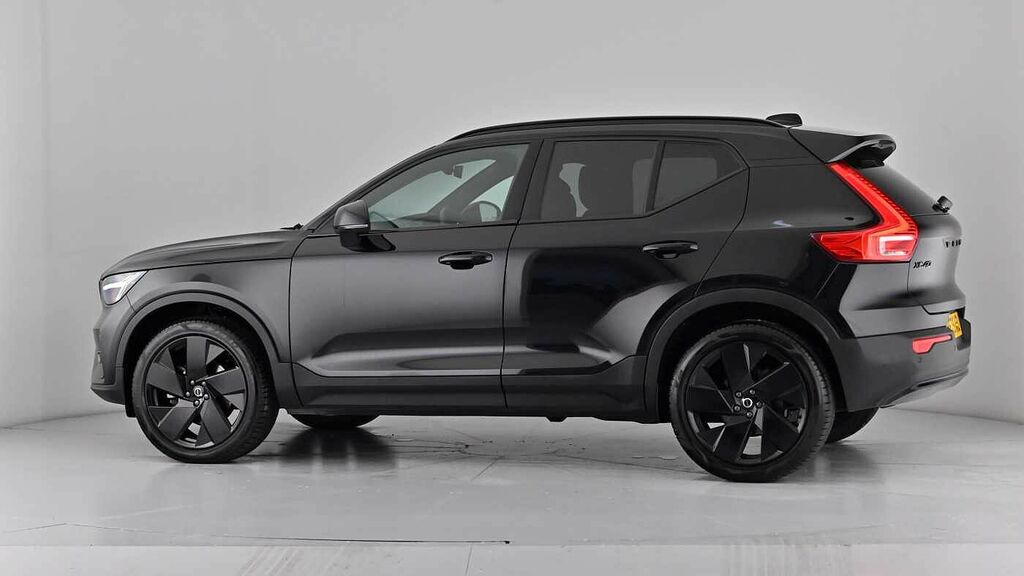 Volvo XC40 Plus, B3 Mild Hybrid, Dark Blue #56