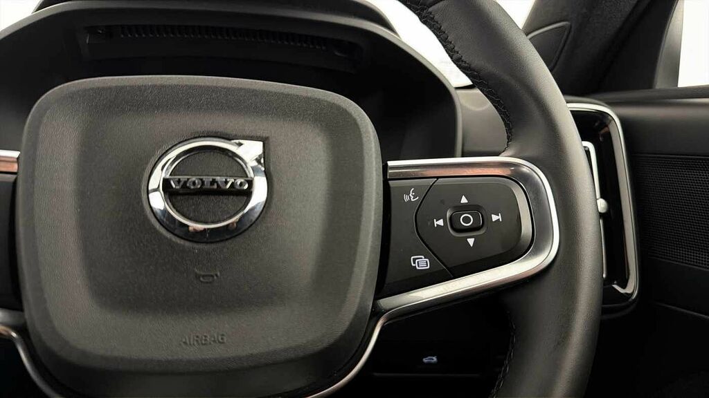 Volvo XC40 Plus, B3 Mild Hybrid, Dark Blue #19