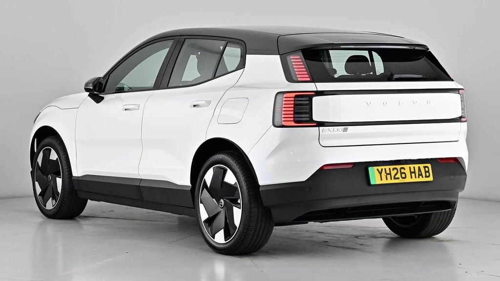 Volvo EX30 Plus, Single Motor Extended Range, White #2