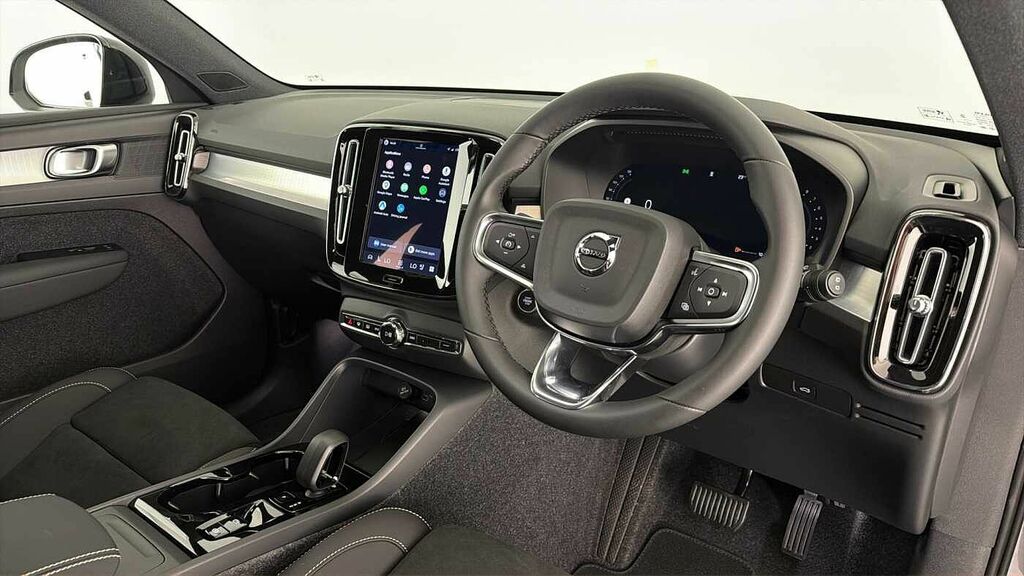 Volvo XC40 2.0 B4p Ultra Black Edition White #15