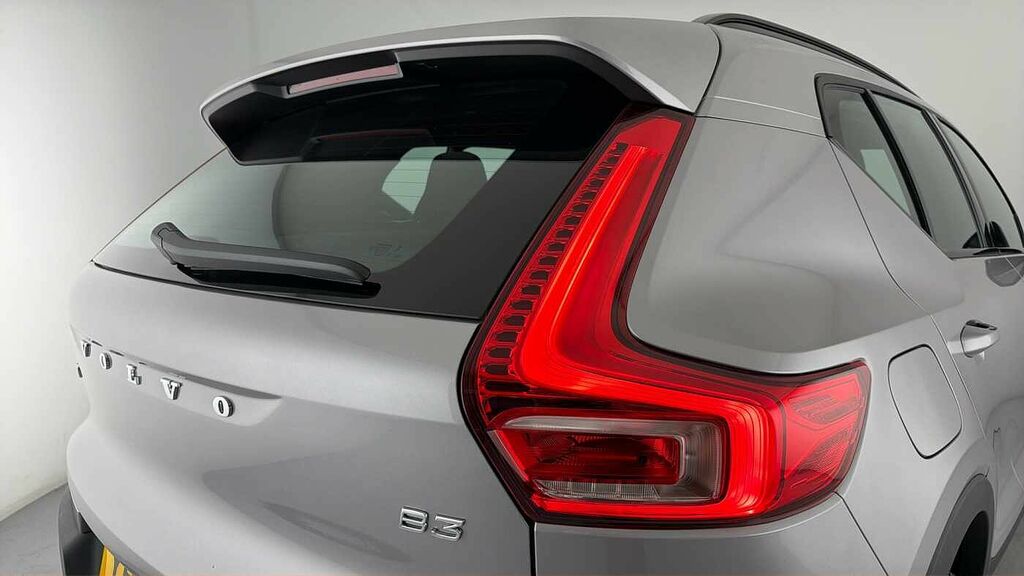 Volvo XC40 2.0 B4p Ultra Black Edition White #29