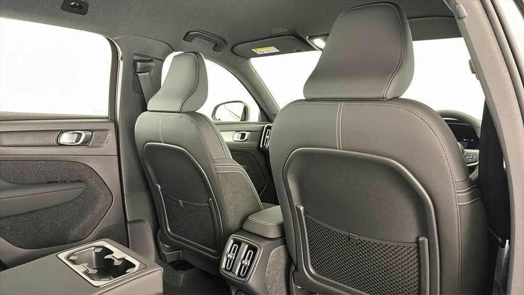 Volvo XC40 2.0 B4p Ultra Black Edition White #33