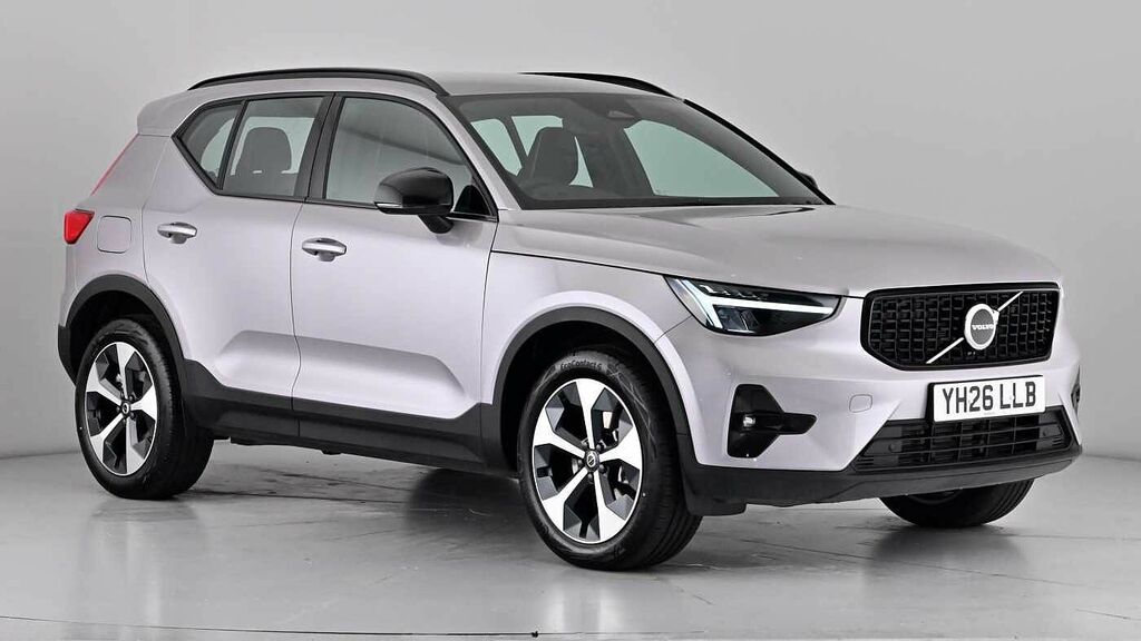 Volvo XC40 Plus Dark B3 Mild Hybrid Delivery Miles Silver