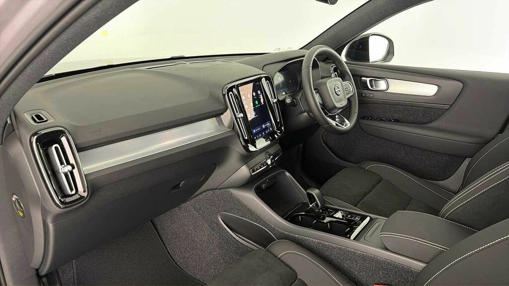 Volvo XC40 2.0 B4p Ultra Black Edition White #9