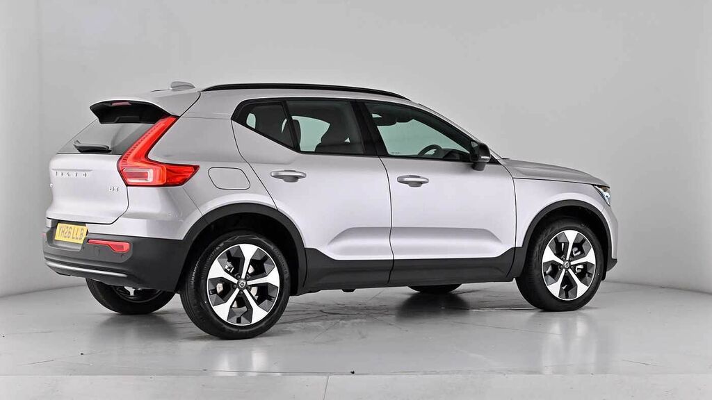 Volvo XC40 2.0 B4p Ultra Black Edition White #71