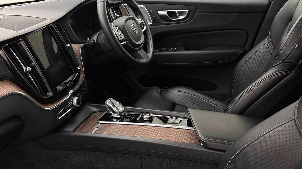 Volvo XC60 Recharge Ultimate, T8 Awd Plug-in Hybrid, Black #3