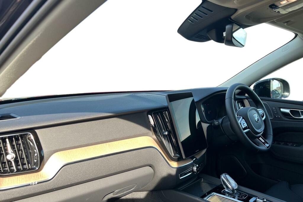 Volvo XC60 Plus, T6 Awd Plug-in Hybrid, Dark Black #4