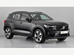 Volvo XC40 Plus, B3 Mild Hybrid, Dark Pre-reg - Deli Black