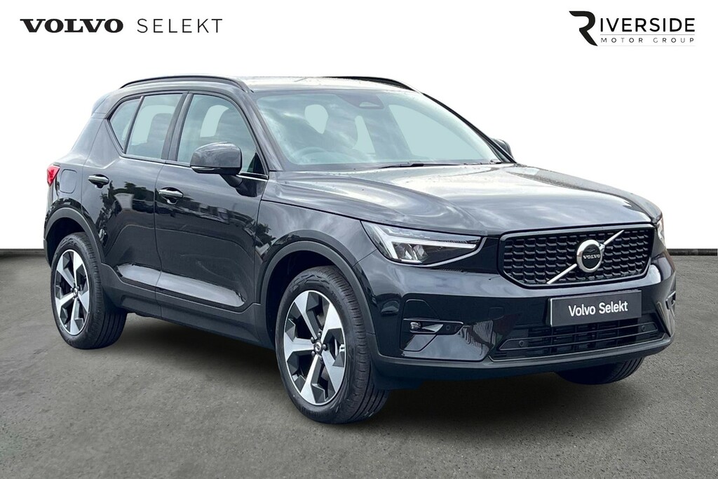 Volvo XC40 Plus, B3 Mild Hybrid, Dark Pre-reg - Deli Black #2