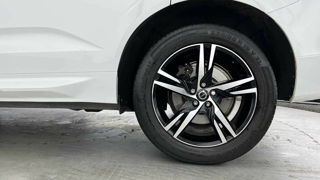 Volvo XC60 R-design, B4 Awd Mild Hybrid White #5