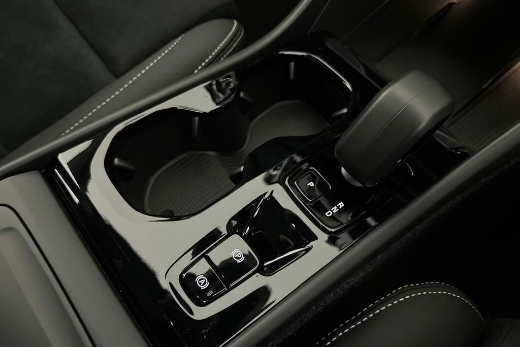 Volvo XC40 Ultra, B4 Mild Hybrid, Bright Grey #13