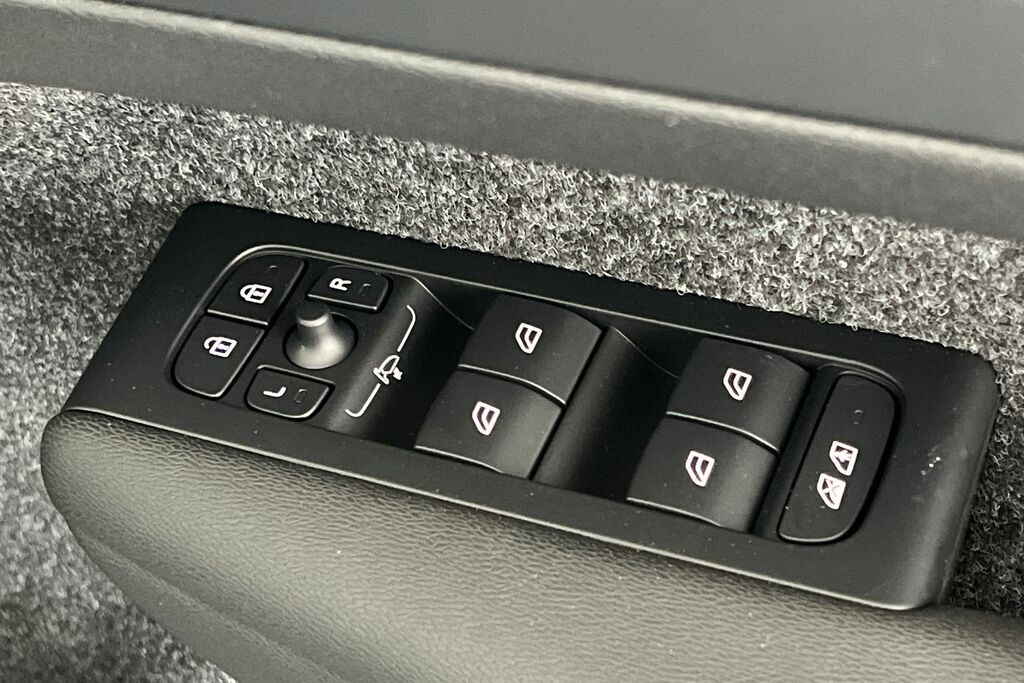 Volvo XC40 Ultra, B4 Mild Hybrid, Bright Grey #28