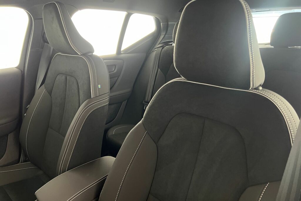 Volvo XC40 Ultra, B4 Mild Hybrid, Bright Grey #27