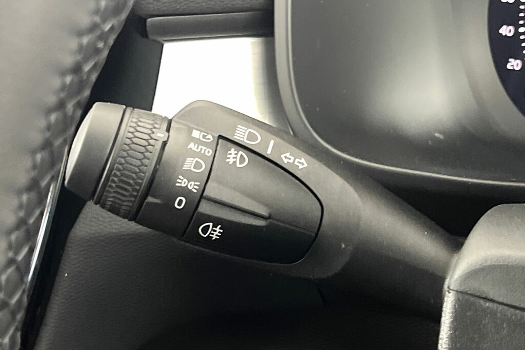 Volvo XC40 Ultra, B4 Mild Hybrid, Bright Grey #32