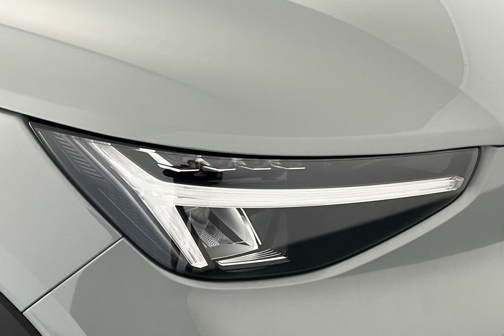Volvo XC40 Ultra, B4 Mild Hybrid, Bright Grey #18