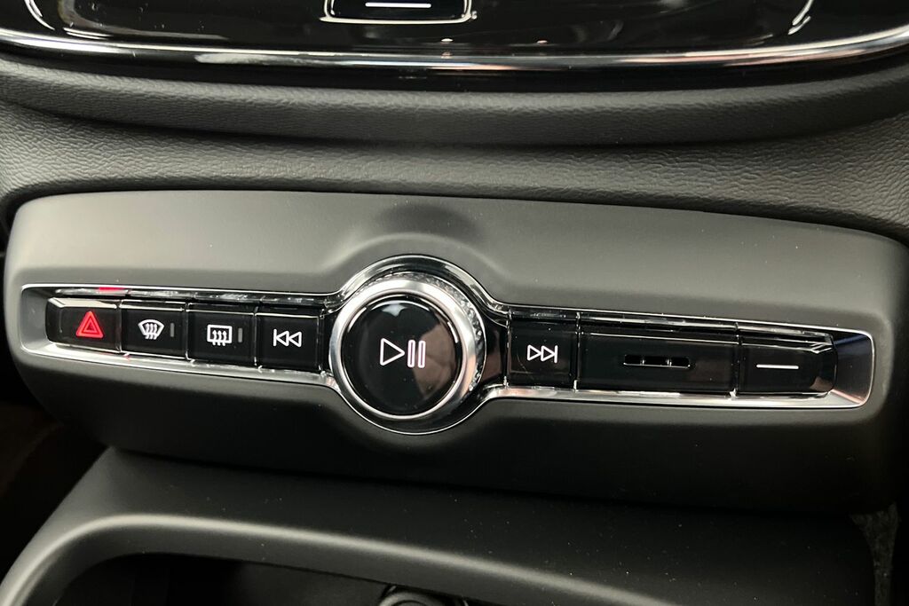 Volvo XC40 Ultra, B4 Mild Hybrid, Bright Grey #14
