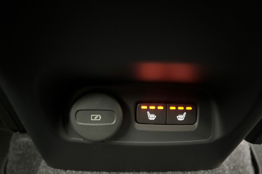 Volvo XC40 Ultra, B4 Mild Hybrid, Bright Grey #31