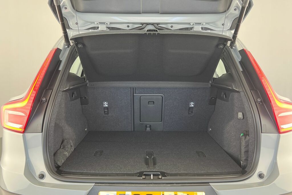 Volvo XC40 Ultra, B4 Mild Hybrid, Bright Grey #8