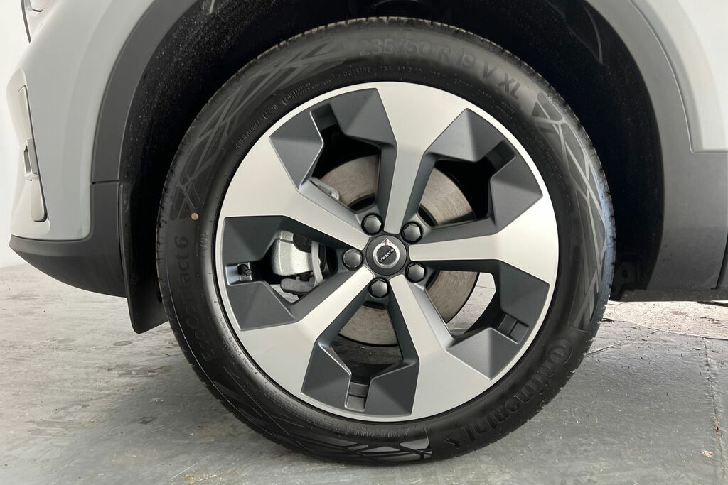 Volvo XC40 Ultra, B4 Mild Hybrid, Bright Grey #26